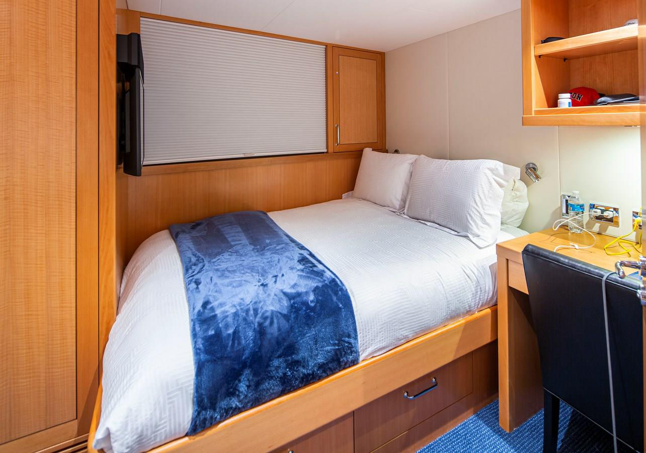 Crew cabin aboard Lion's Den, Westport 125